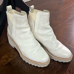 Dolce Vita 7.5. Faux croc cream booties. 
Waterproof. EUC.